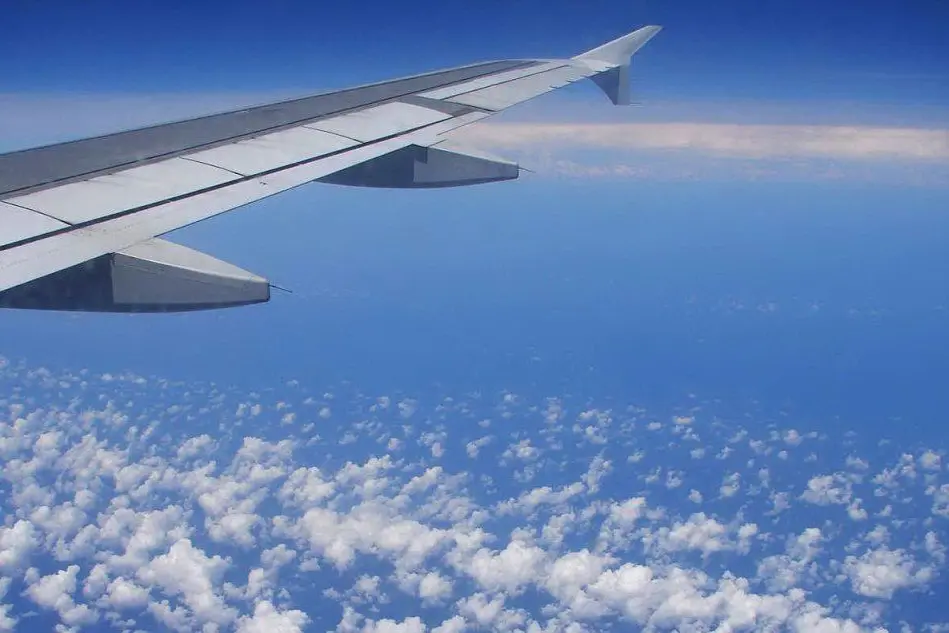 Un aereo in volo (immagine simbolo)