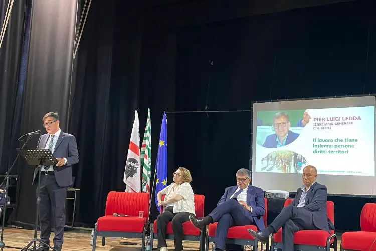 Il Segretario Cisl Pier Luigi Ledda a Ozieri (foto concessa)