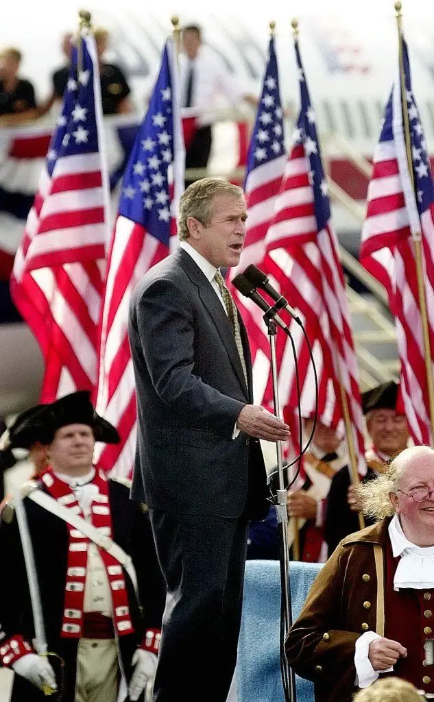 Bush è &quot;figlio d'arte&quot;, anche suo padre è stato presidente degli Stati Uniti