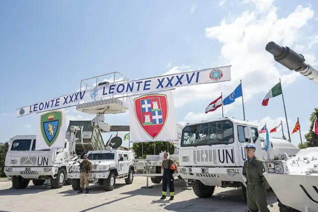 Libano, il cambio al comando tra Brigata Taurinense e la Sassari (Ansa / Brigata Sassari comando Libano)