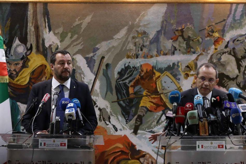 Migranti, Salvini in Tunisia: &quot;Massimo impegno comune sull'immigrazione&quot;