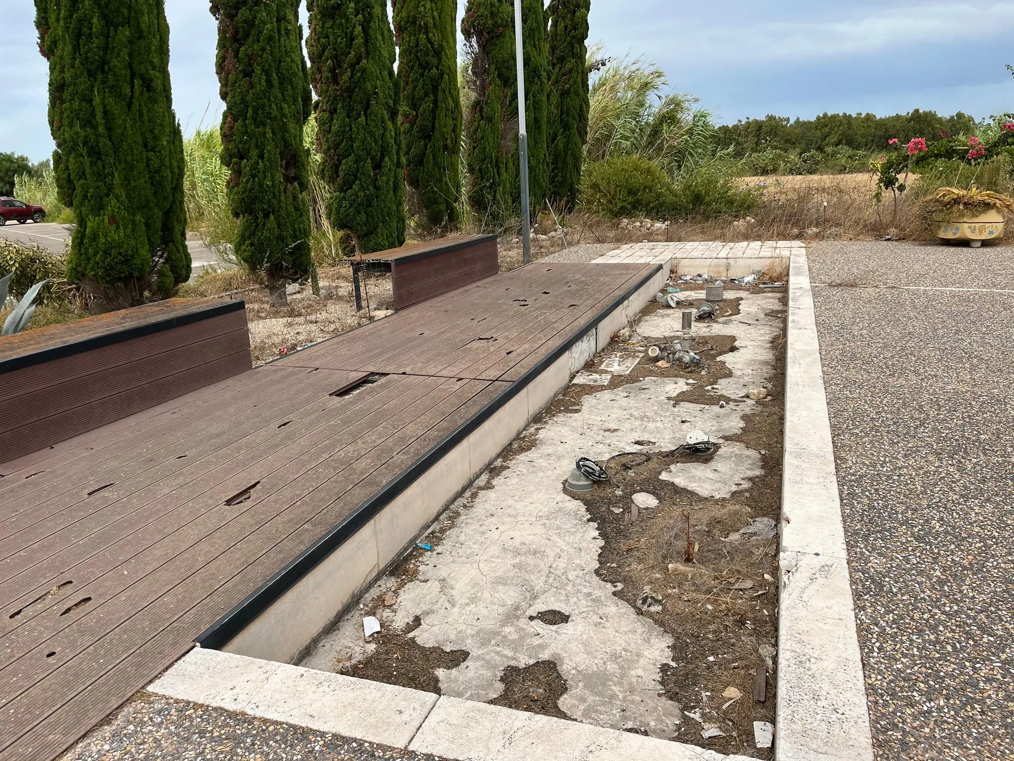 La vasca al cimitero di Cabras (foto Sara Pinna)