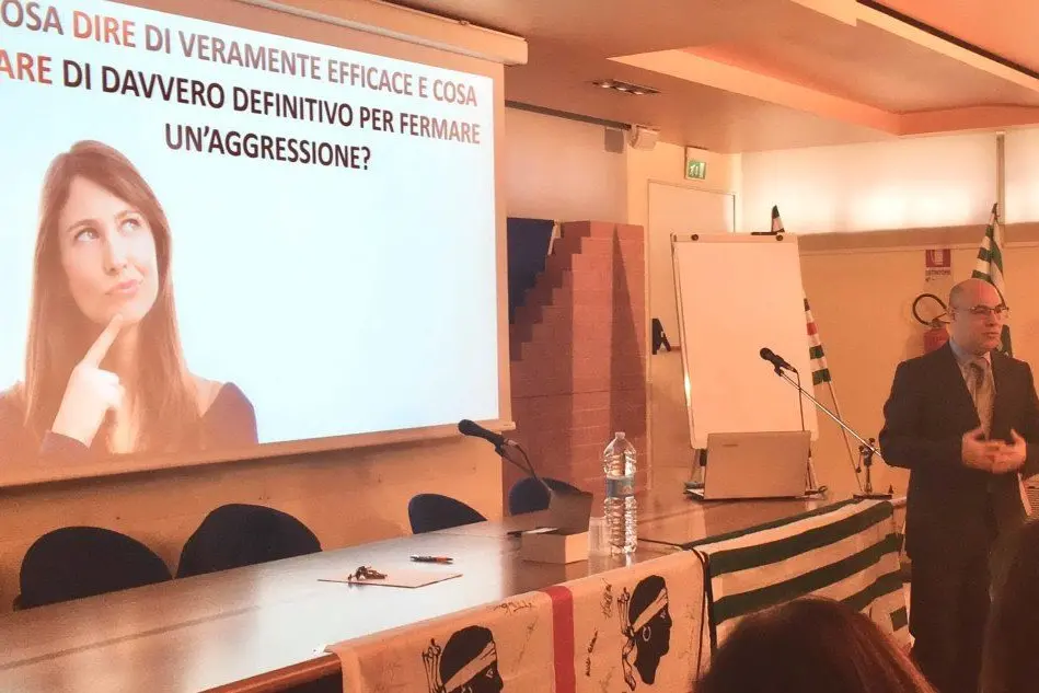 Un'immagine dallo stage cagliaritano