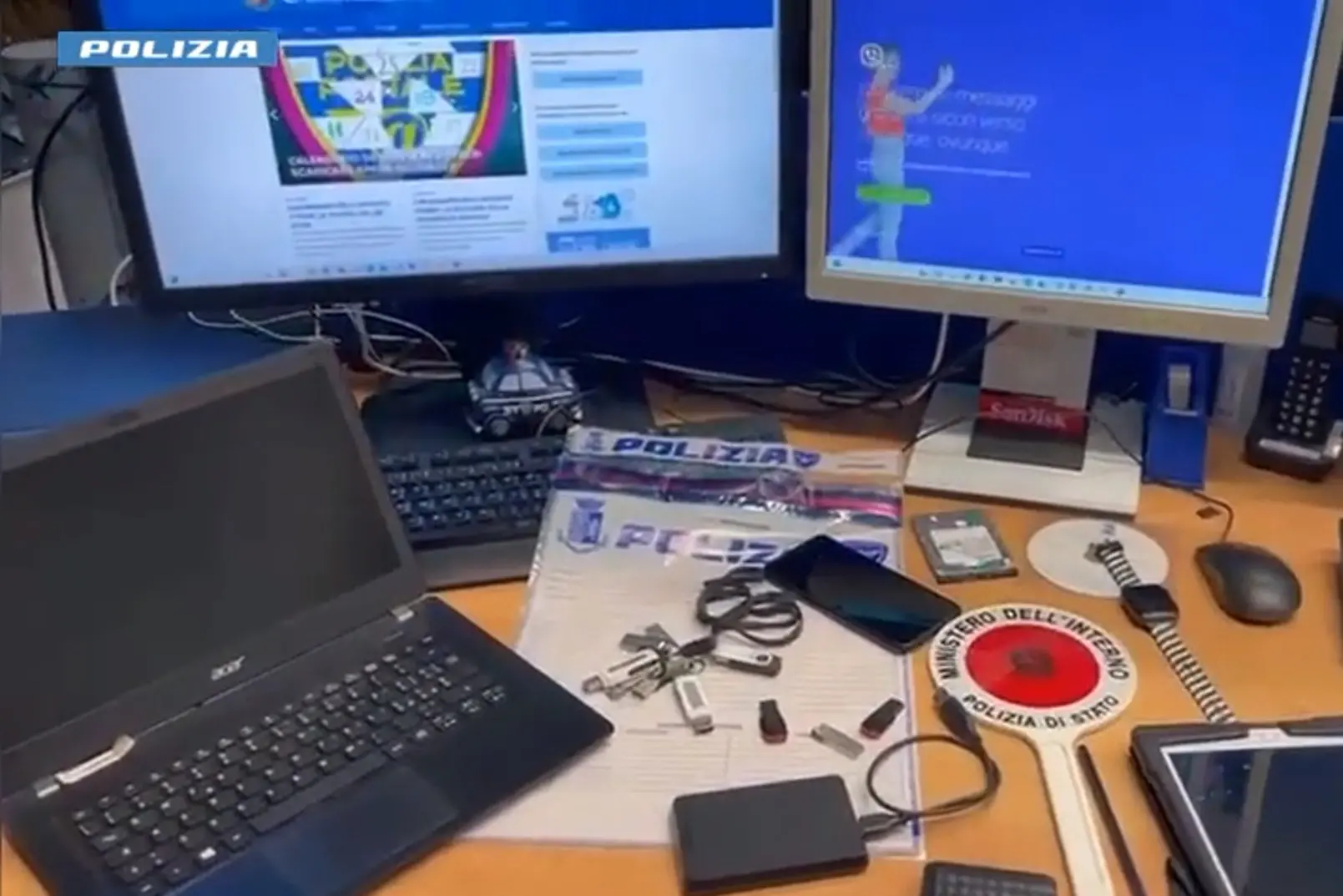 L'operazione Viper 2 per il contrasto alla pedopornografia (foto Polizia di Stato)