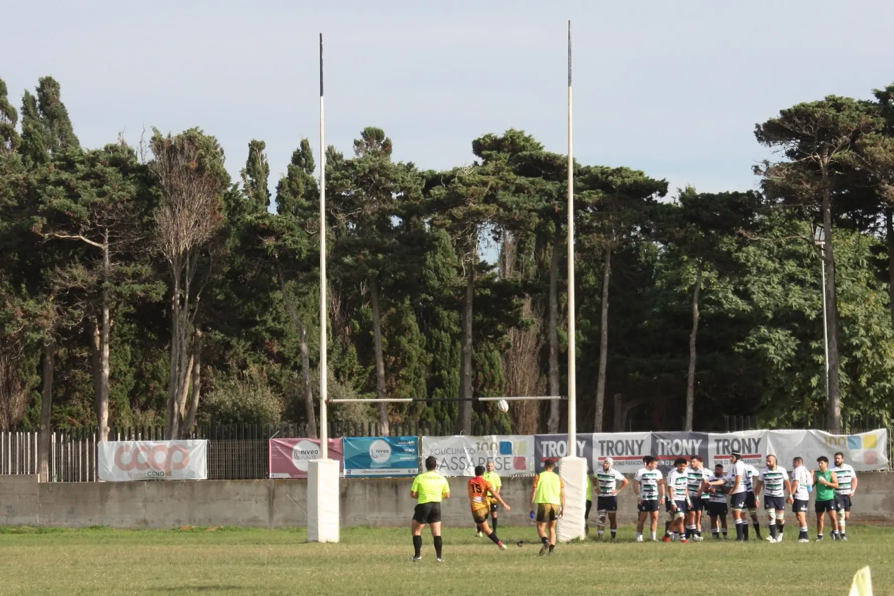 Leonardo Mazzone trasforma la prima meta del match (foto Antonio Burruni)