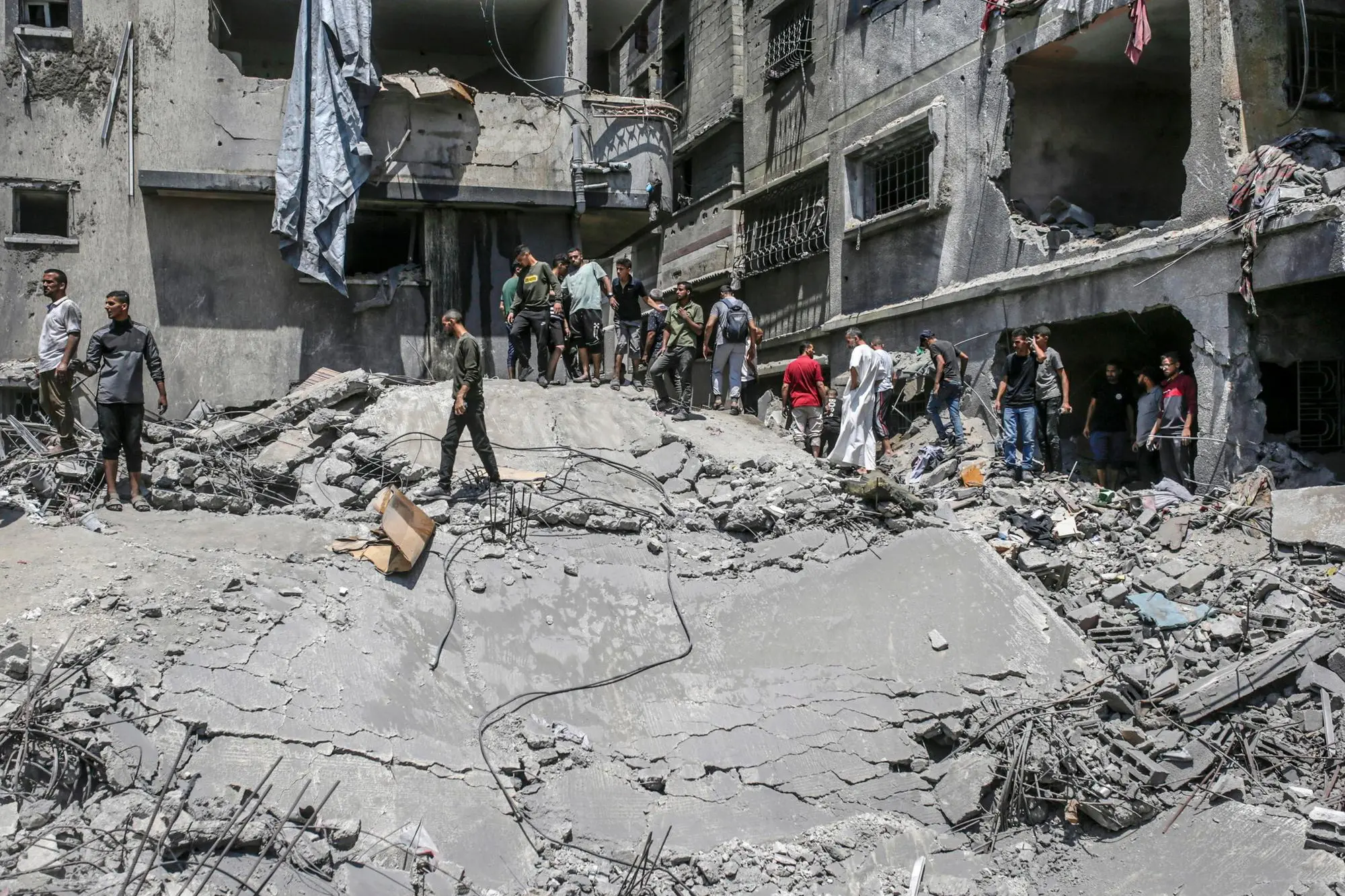 Il risultato di un recente attacco israeliano a Gaza City (Ansa)