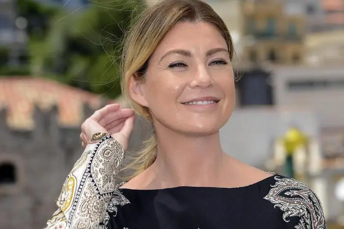 US actress Ellen Pompeo poses for photographers after the 'Campus-Telethon and Daybreak Childrens Rare Disease Fund', with students during the 61th Taormina Film Festival, in Taormina, Sicily Island, Italy, 16 June 2015. The festival runs from 13 to 20 June. ANSA/CLAUDIO ONORATI