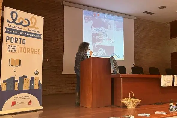 La presentazione del premio sulla lettura a Porto Torres (foto Pala)