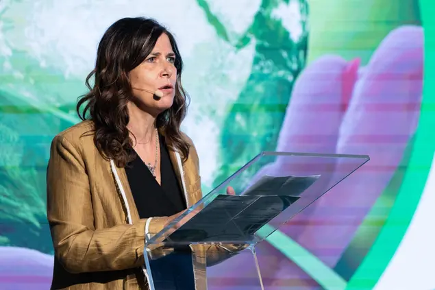 Alessandra Todde, presidente della Regione Sardegna, durante la prima giornata dell'Energy and Transition School al Chia Laguna Resort Domus De Maria (foto Ansa)