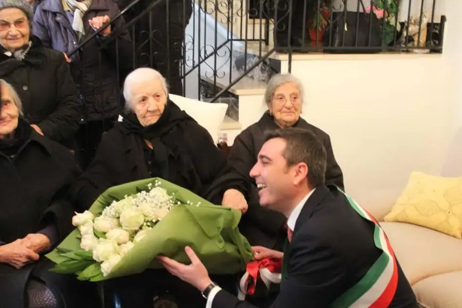 La festa a casa di tzia Marianna (foto Severino Sirigu)