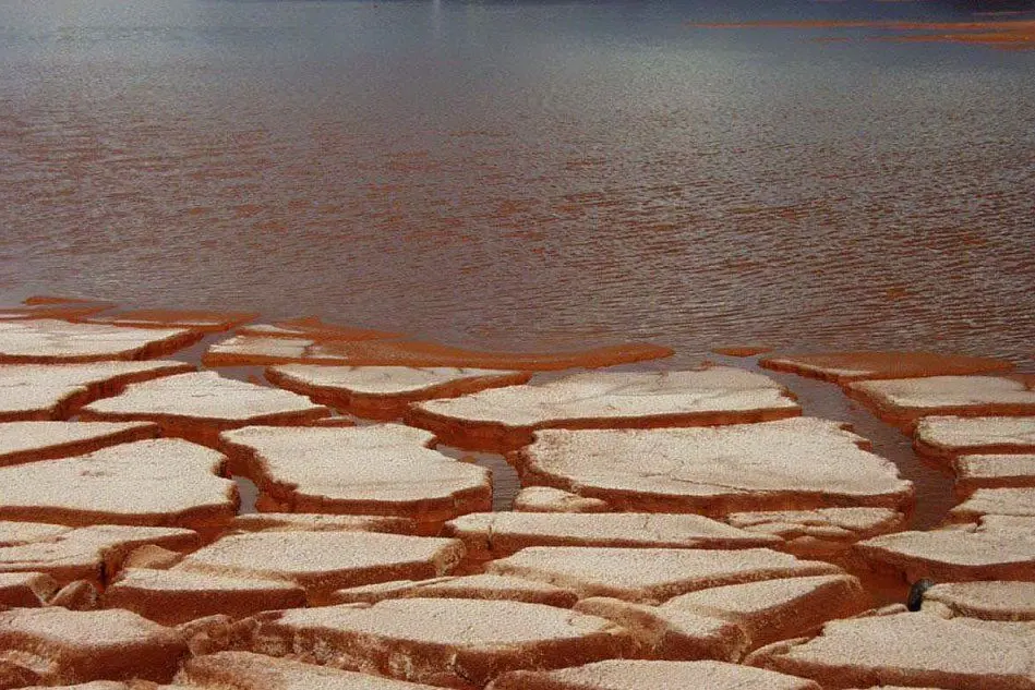 Portovesme, bacino dei fanghi rossi dell'Eurallumina