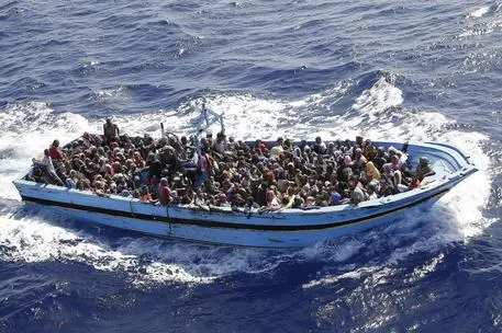 Migranti (immagine simbolo, foto Ansa)