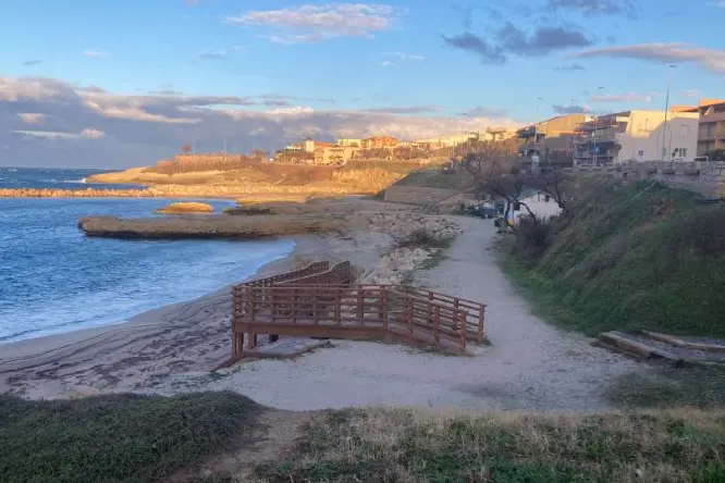 La costa di Porto Torres - Acque Dolci (foto Pala)