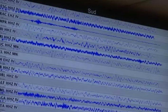 Scossa di terremoto nella notte: paura in Centro Italia VIDEO