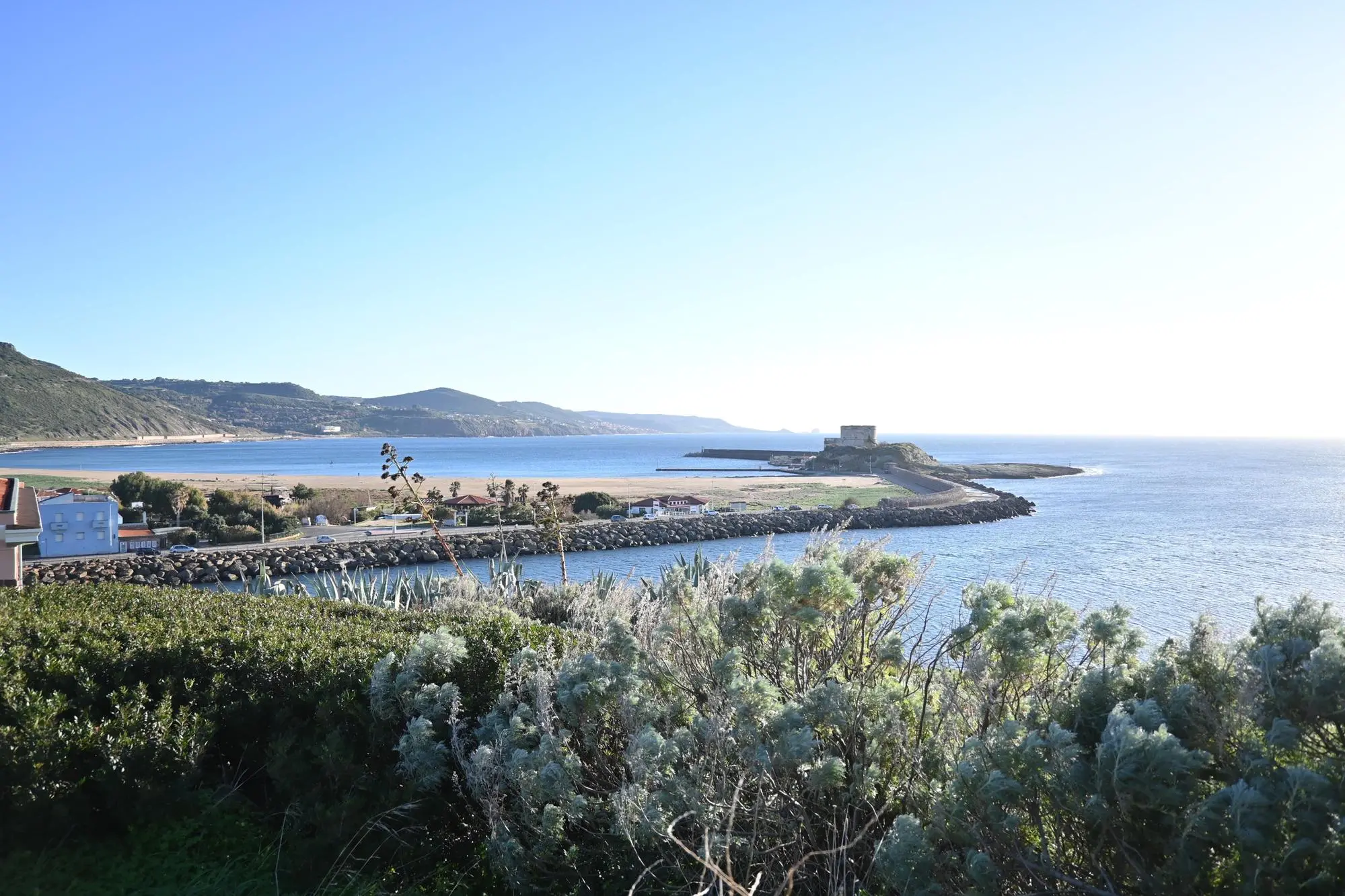 Una veduta della spiaggia di Bosa Marina