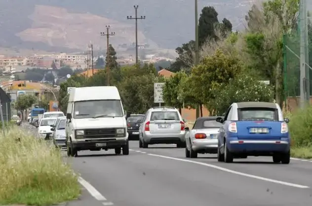 La Provinciale 15 nel tratto che conduce a Settimo San Pietro