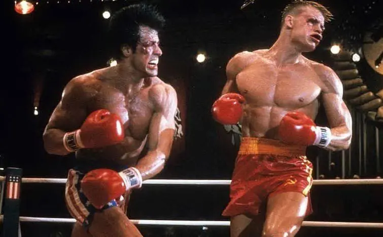 La memorabile sfida con il russo Ivan Drago, in Rocky 4 (le foto sono Wikipedia e frame del film)
