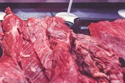 Peste suina: la Guardia di Finanza sequestra 10 tonnellate di carne cinese VIDEO