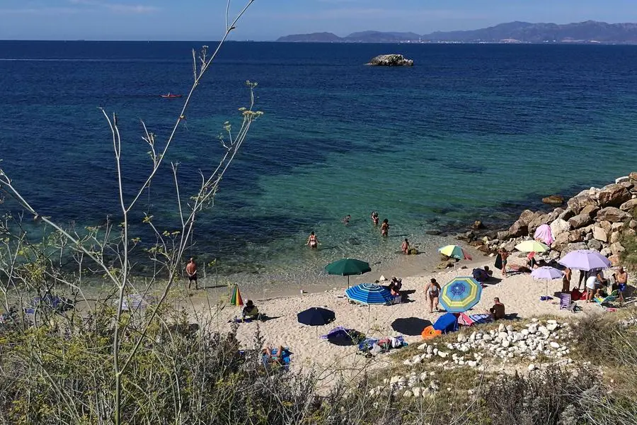 Spiaggia di Su Beccu Sant'elia (foto archivio L'Unione Sarda)
