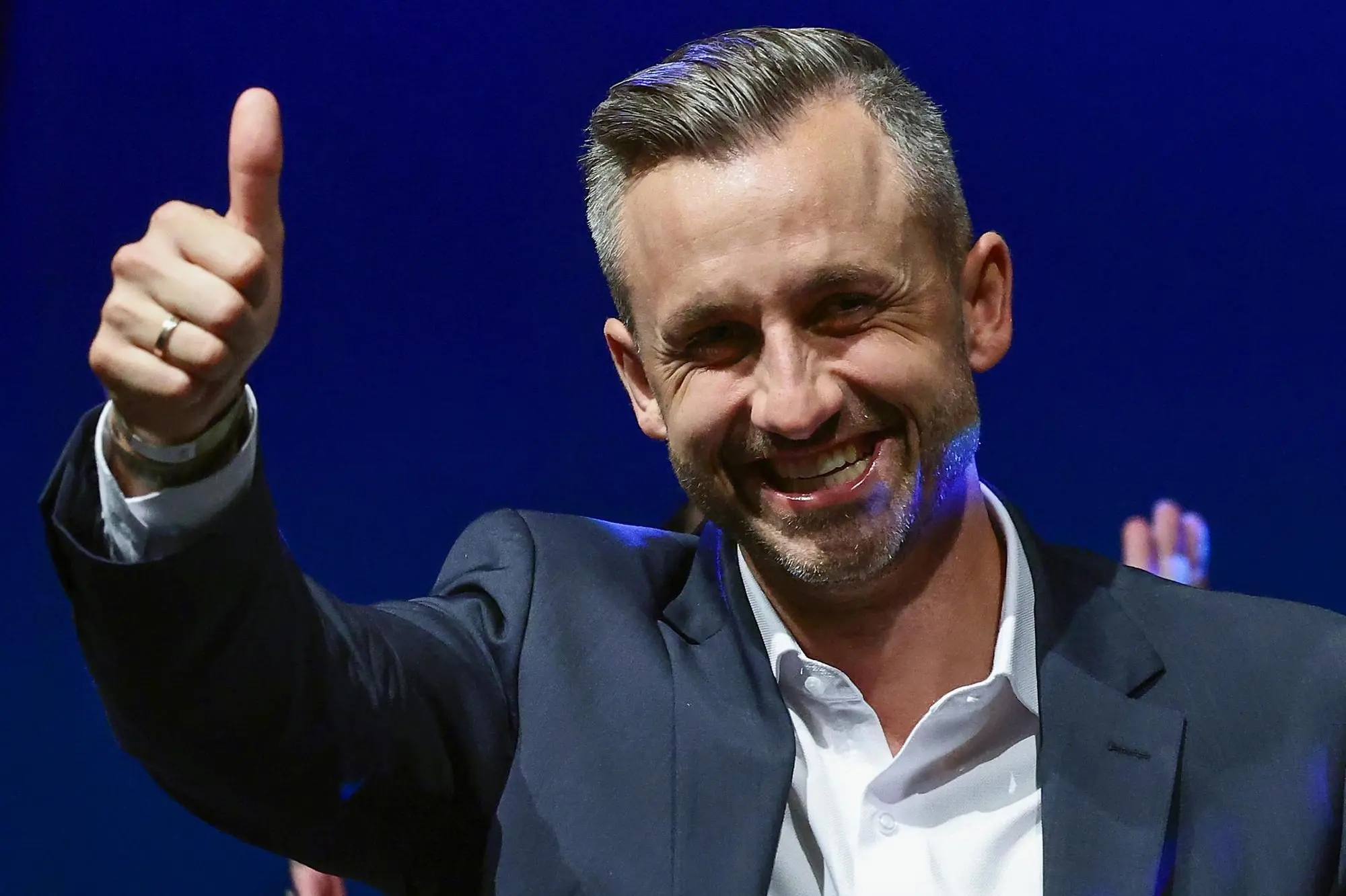 epa13218286 Top candidate Ulrich Siegmund gestures during a far-right Alternative for Germany (AfD) election party following Saxony-Anhalt state election, in Magdeburg, Germany, 06 September 2026. Voters in Saxony-Anhalt are casting ballots to elect a new state parliament. EPA/FILIP SINGER