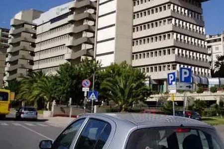 La rapina è avvenuta in viale Bonaria a Cagliari