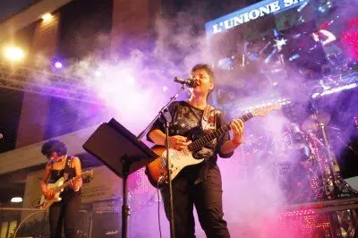Giovani band in piazza L'Unione sarda