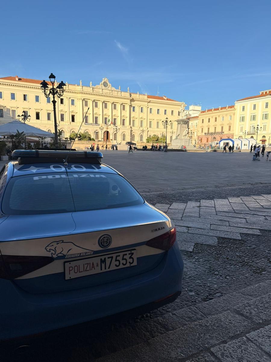 Sassari, rapina due giovani con la pistola durante la Cavalcata Sarda: arrestato dalla polizia