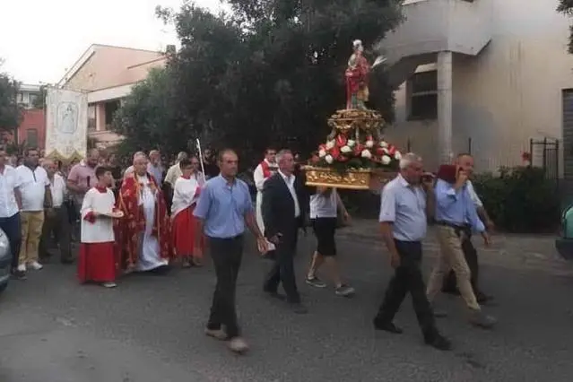 Una processione di Santa Barbara a Sinnai (Archivio L'Unione Sarda - Andrea Serreli)
