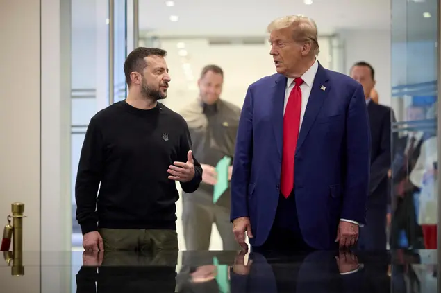 Donald Trump con Volodymyr Zelensky (Ansa)