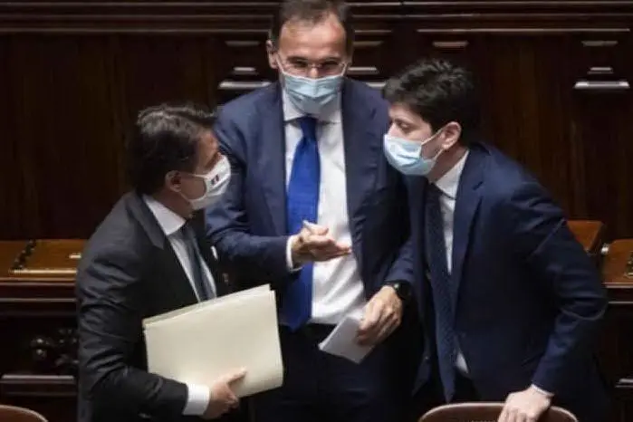 Conte, Speranza e Boccia (Ansa)