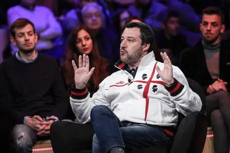 Matteo Salvini con la felpa dei Quattro Mori in un'immagine d'archivio (Ansa)