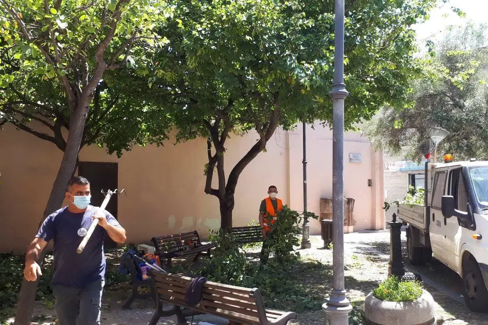 I lavori in piazza XXV Aprile (L'Unione Sarda)