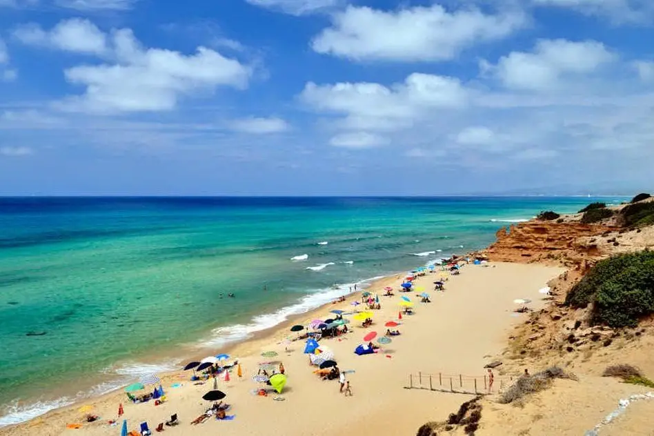 La spiaggia di Scivu (Wikipedia)