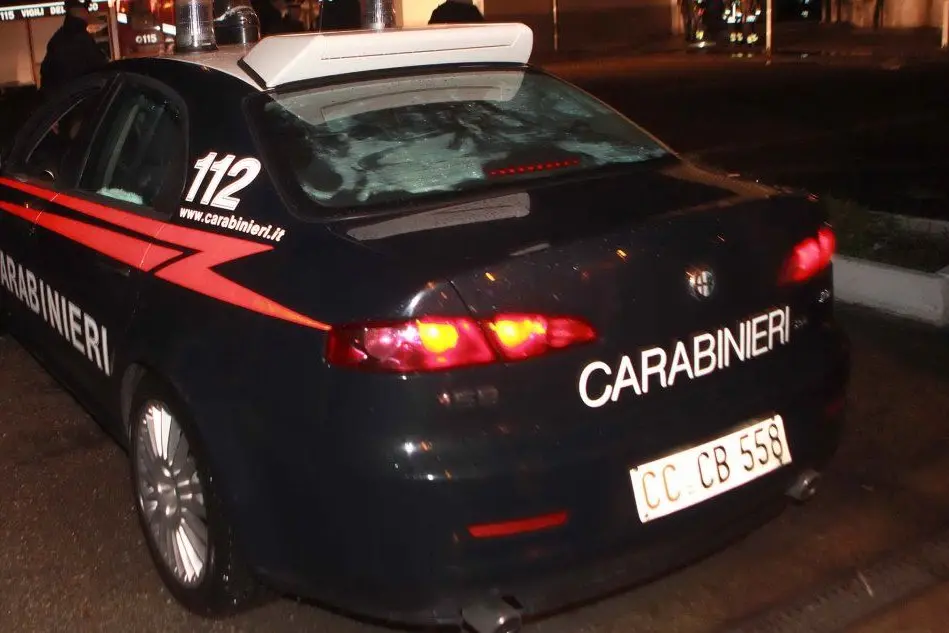 Un'auto dei carabinieri