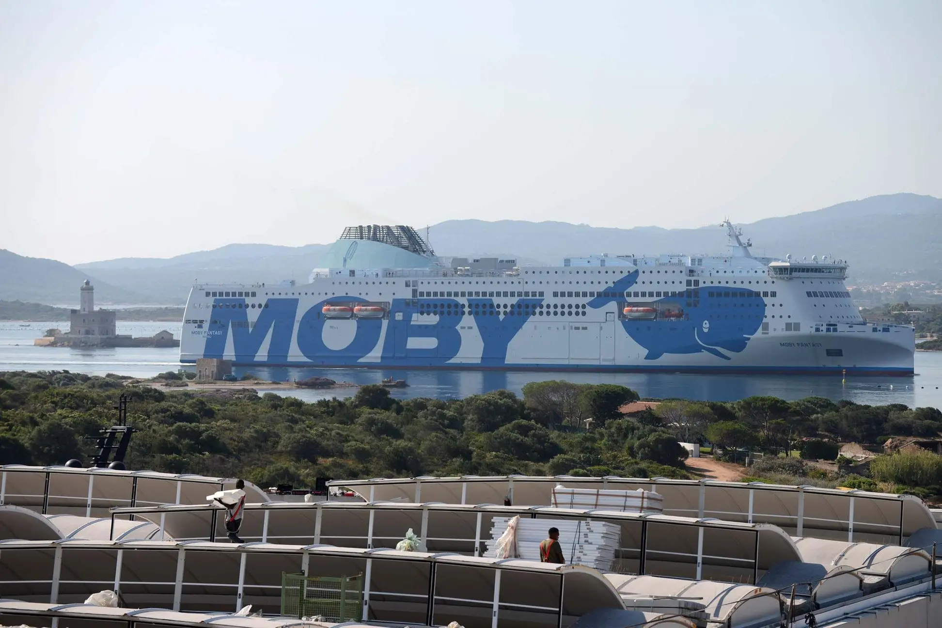La Moby Fantasy al porto Isola Bianca di Olbia
