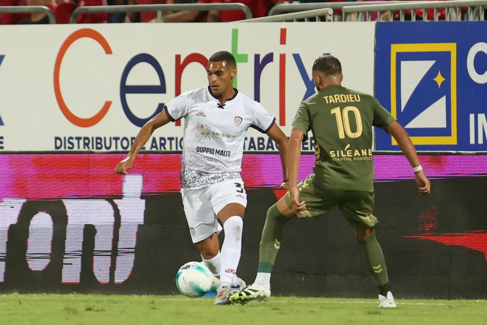 Riyad Idrissi, laterale del Cagliari (foto Fabio Murru)