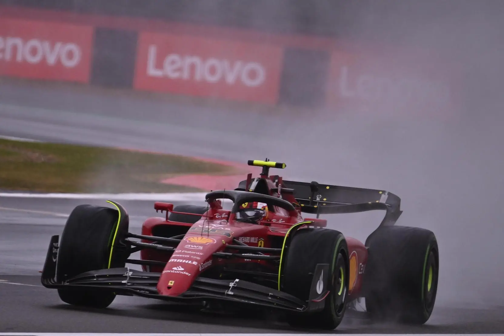 Carlos Sainz in the wet at Silverstone (Ansa)