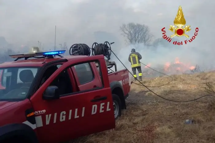 Un intervento (Ansa - Vigili del fuoco)