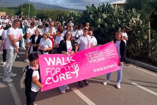 La camminata della salute promossa dall'assessora ai Servizi sociali del Comune di Baratili, Manuela Saba (foto concessa)