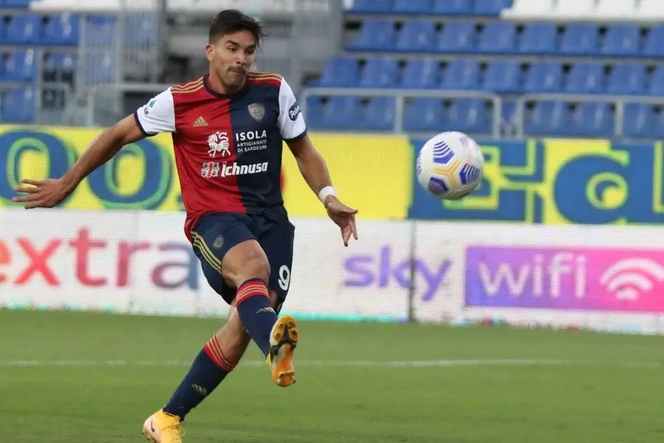 L'errore di Simeone a porta spalancata (Ansa)