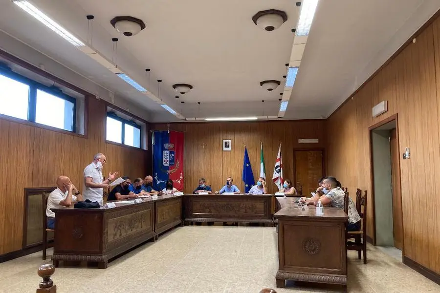 Una riunione del Consiglio comunale (foto Orbana)