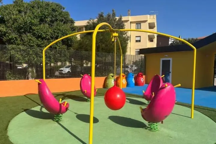 Uno dei giochi del Parco giochi inclusivo (foto Ronchi)
