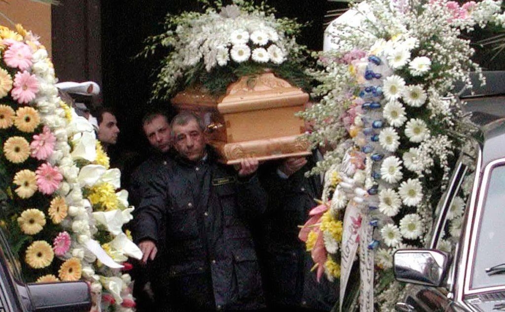 I funerali delle due vittime