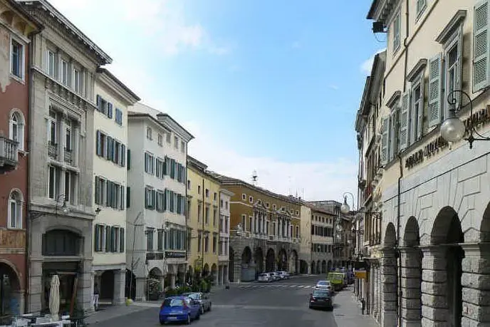 Via del Mercatovecchio a Udine (fonte Wikipedia)