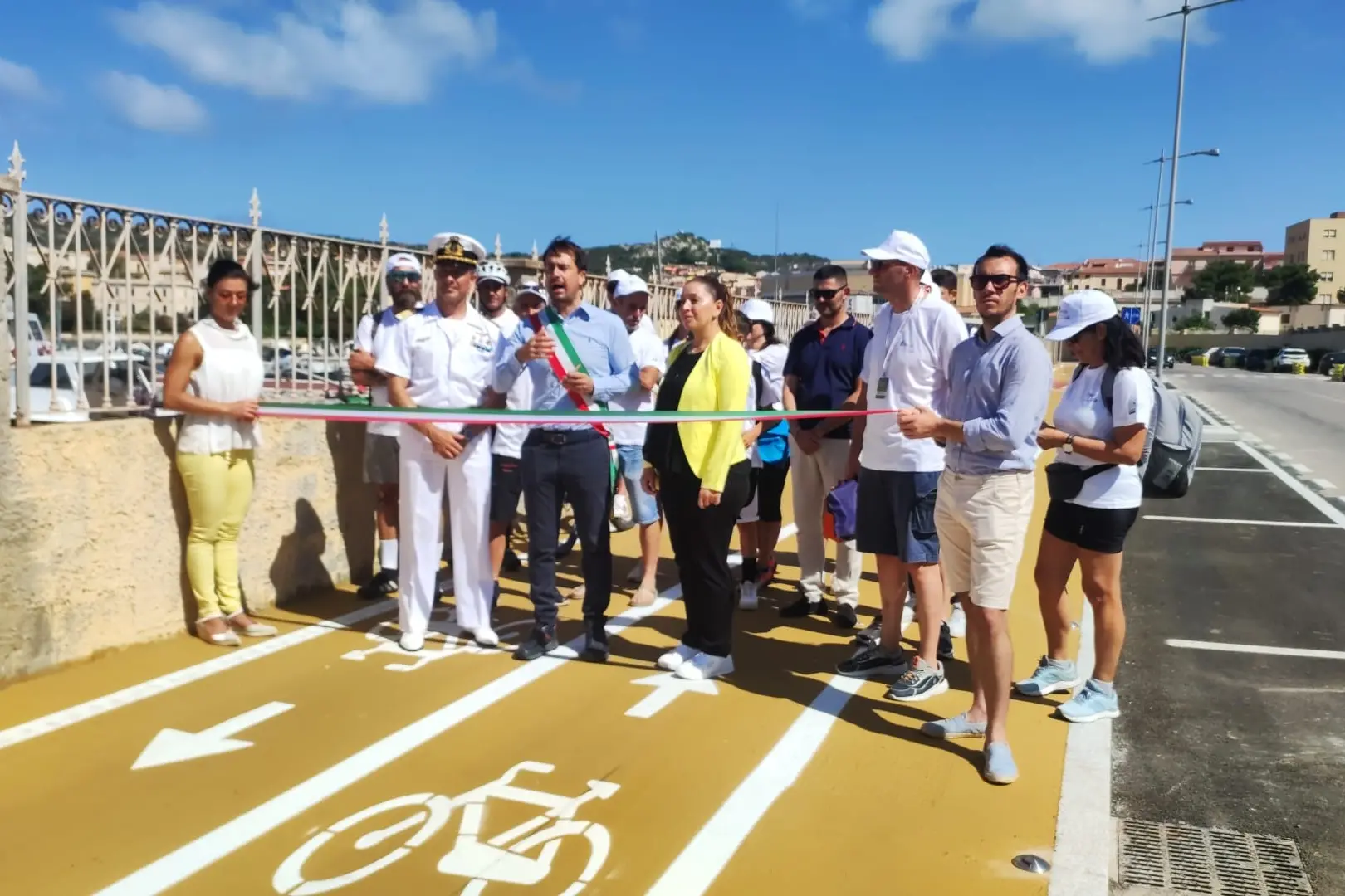 L'inaugurazione della pista ciclabile (foto Ronchi)