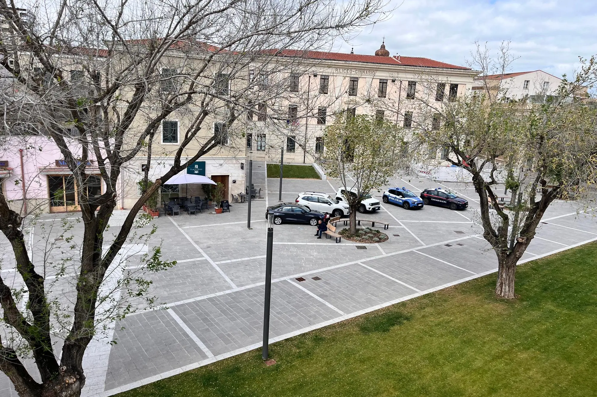 Un’immagine di piazza Manno