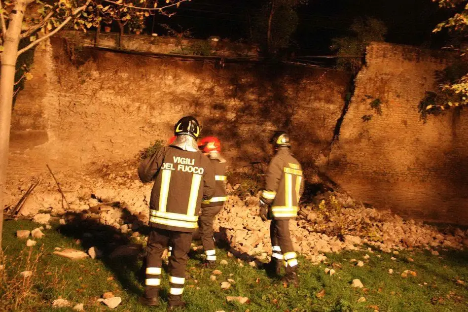 Un cedimento delle Mura aureliane nel 2007