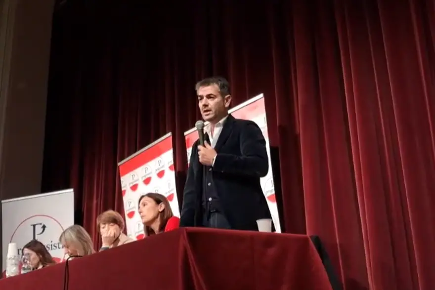 Massimo Zedda al congresso dei Progressisti