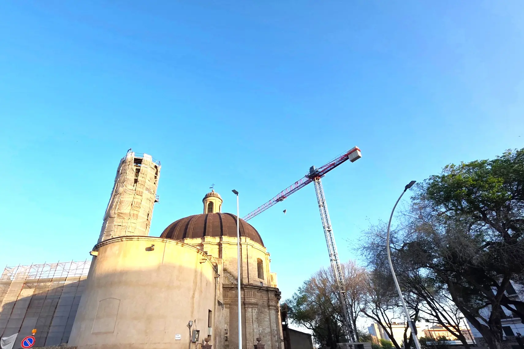 Lavori nella chiesa di Santa Maria di Betlem