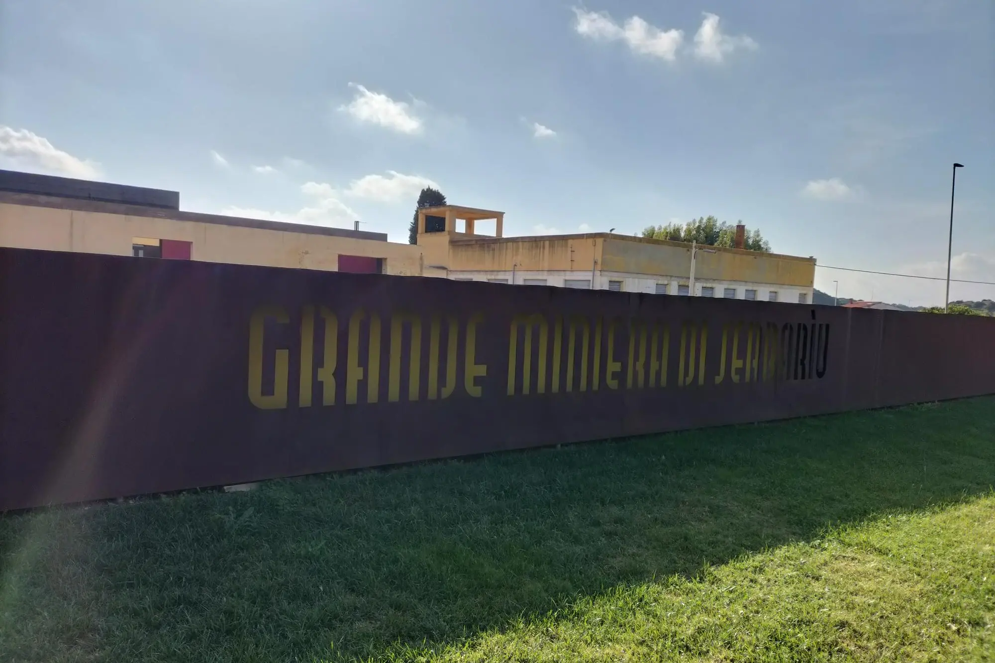 L'ingresso della Grande miniera di Serbariu. (foto Scano)